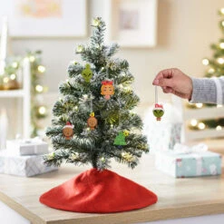 Mini Dr. Seuss's How The Grinch Stole Christmas!™ Shatterproof Hallmark Ornaments, Set Of 6 -Lovely Souvenir Store Dr. Seuss How the Grinch Stole Christmas Miniature Christmas Ornaments Set of 6 3HCM912 03