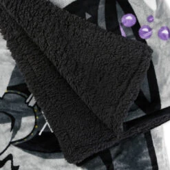 Hallmark Disney Hocus Pocus Black Flame Candle Blanket, 50x60 11 Hallmark Disney Hocus Pocus Black Flame Candle Blanket, 50x60 -Lovely Souvenir Store Hocus Pocus Black Flame Candle Fleece Blanket 1HGN1506 05