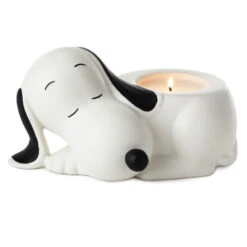 Hallmark Peanuts® Lavender-Scented Ceramic Snoopy Candle -Lovely Souvenir Store LavenderScented Sculpted Snoopy Candle 1PAJ3540 02