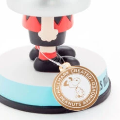 Hallmark Peanuts® Charlie Brown Big Dreams Snow Globe 9 Hallmark Peanuts® Charlie Brown Big Dreams Snow Globe -Lovely Souvenir Store Peanuts Charlie Brown Figurine Big Dreams Snow Globe 1PAJ3548 04