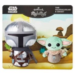 Hallmark Itty Bittys® Star Wars™ The Mandalorian™ And Grogu™ Plush, Set Of 2 -Lovely Souvenir Store Star Wars Mandalorian and Grogu Plush itty bittys 2Pack 1KDD2106 03