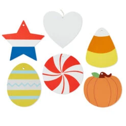 Hallmark Welcome Home Front Porch Sign With Seasonal Decorations, 16.5x47.25 -Lovely Souvenir Store Welcome Home Front Porch Decor With Seasonal Decorations 1SNN1083 04